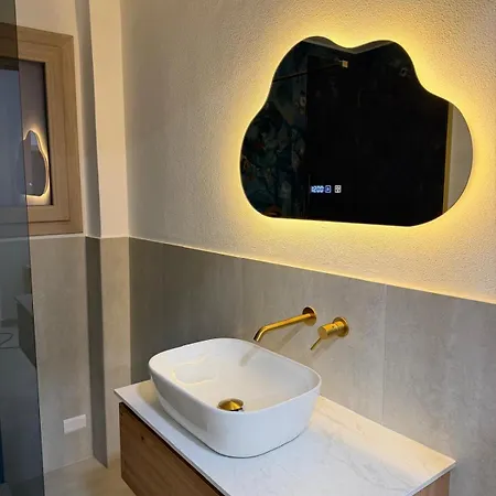 Attinie Apartment